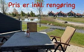 Fantastisk lejebolig med direkte udsigt til sø